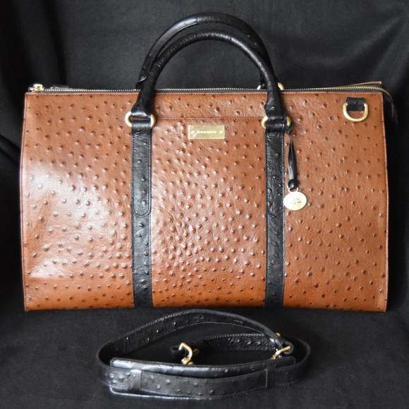 Meet your Posher, Cynthia - Picture 2 of 4